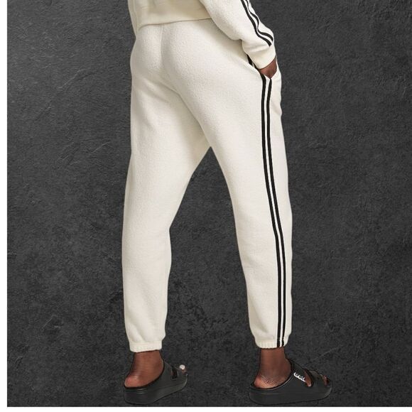 Victoria’s Secret PINK Women’s Reverse Fleece High Waist Gym Pants in Size XL - Picture 3 of 5